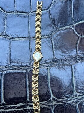 Gold vintage  Link Bracelet Watch - Seiko  Women's Timepiece